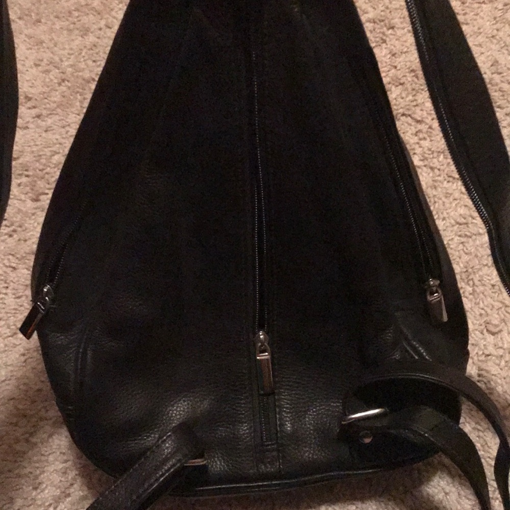 Back pack - Picture 4 of 5